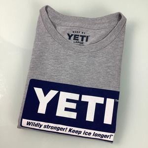 YETI Large Logo Short Sleeve T shirt men size men large NWOT